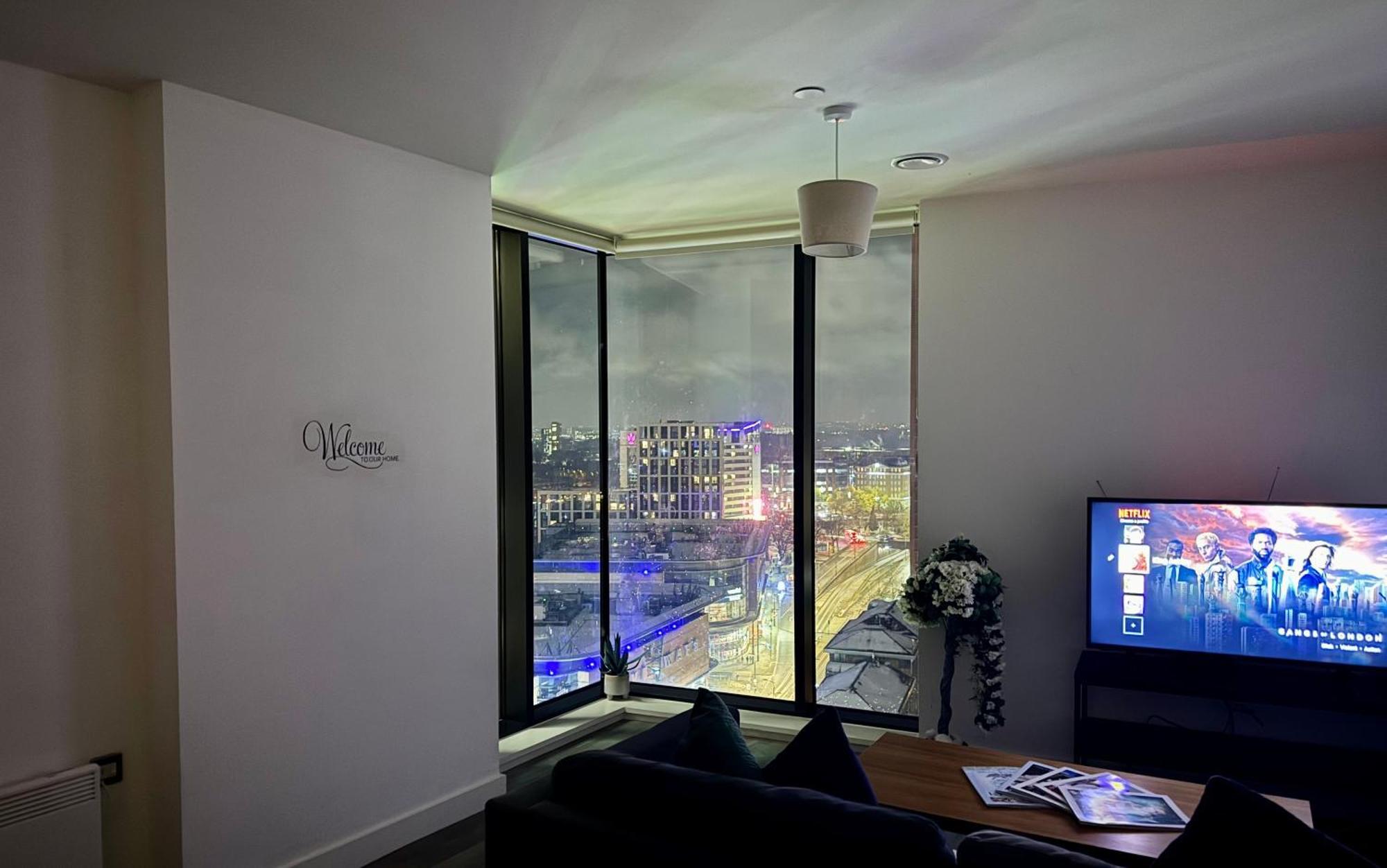 Premium Deals L Last-Minute Stay L 4 Min Walk To Birmingham Central Library L 18Th Floor 2 Bed 2 Bath City Centre Penthouse With Gym & Netflix By Jvt Short Lets Exterior photo