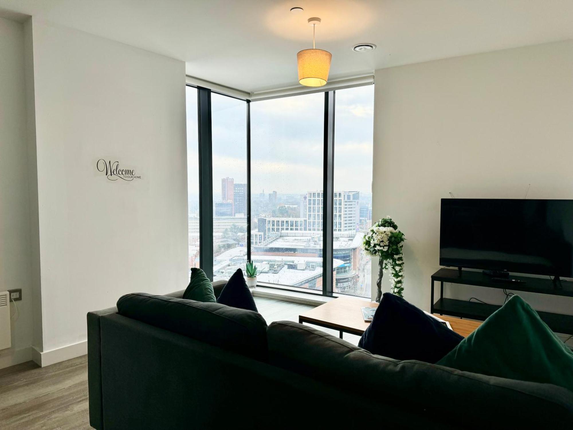 Premium Deals L Last-Minute Stay L 4 Min Walk To Birmingham Central Library L 18Th Floor 2 Bed 2 Bath City Centre Penthouse With Gym & Netflix By Jvt Short Lets Exterior photo
