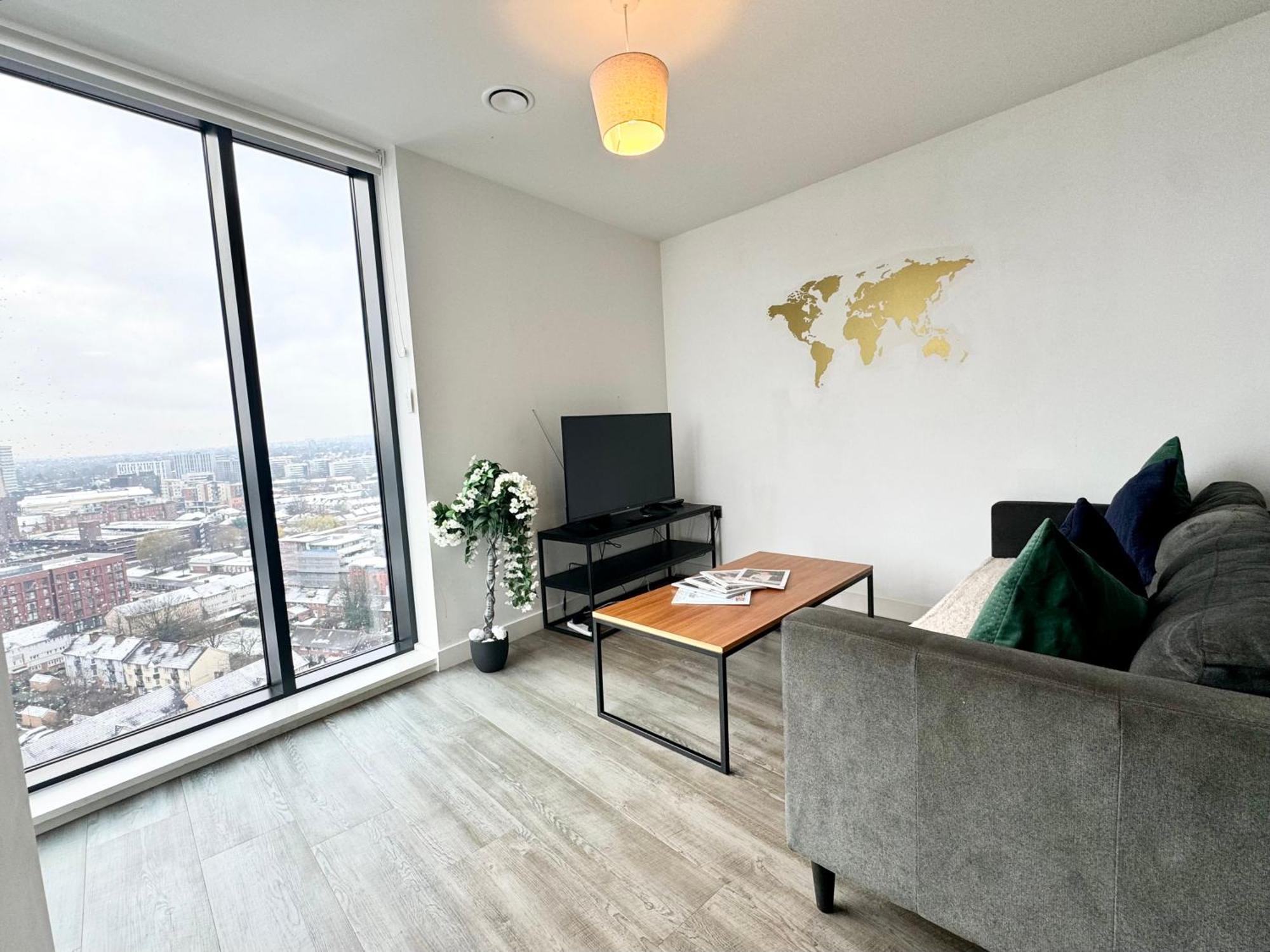 Premium Deals L Last-Minute Stay L 4 Min Walk To Birmingham Central Library L 18Th Floor 2 Bed 2 Bath City Centre Penthouse With Gym & Netflix By Jvt Short Lets Exterior photo